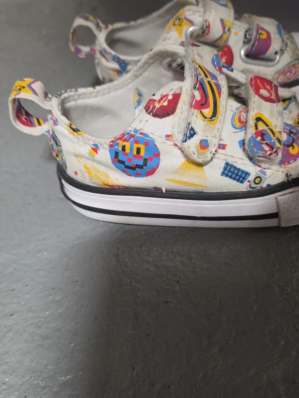 Converse Kids White Canvas Sneakers with Multicolor Planet Print and Velcro